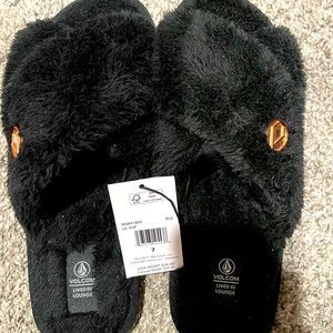 Volcom Womens slippers brand new